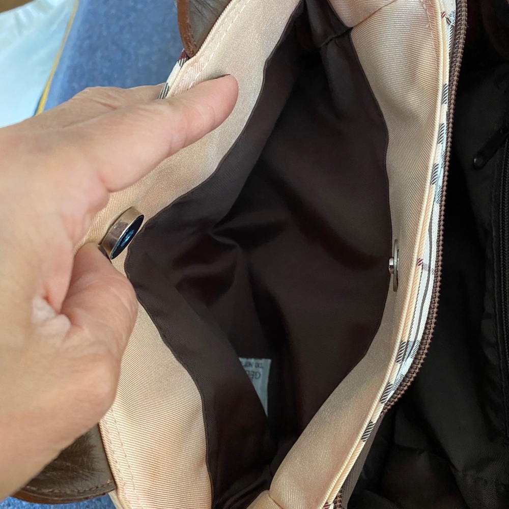 Burberry - Picture 6 of 11
